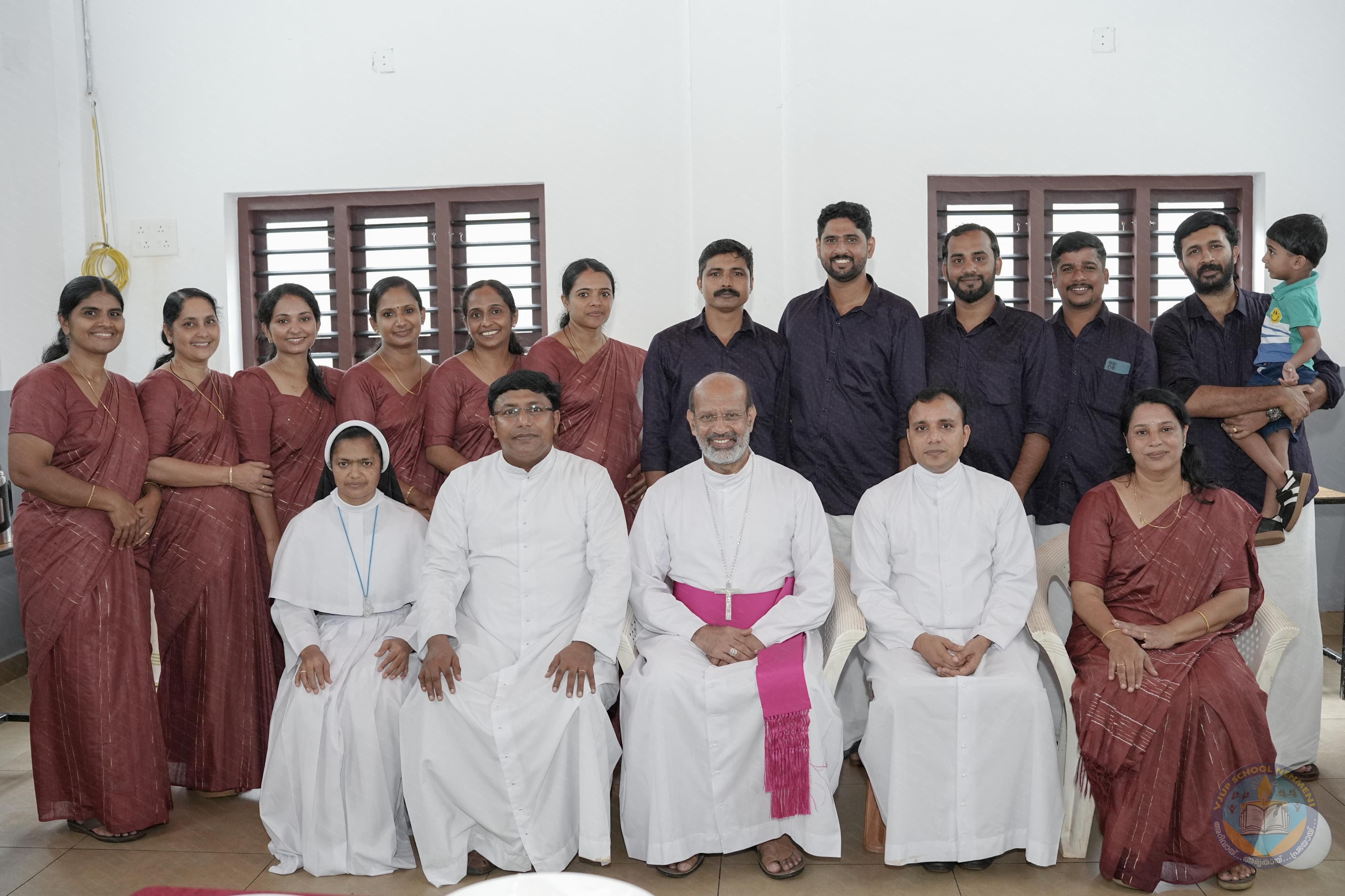 ഞങ്ങളുടെ ടീം